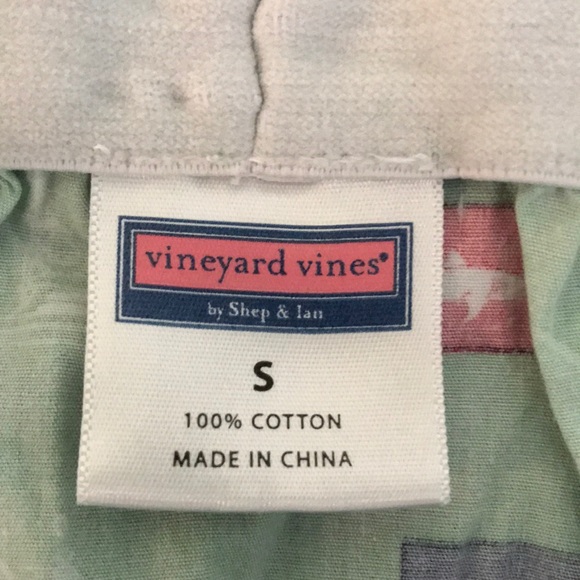 Vineyard Vines boxers size s - Picture 2 of 2